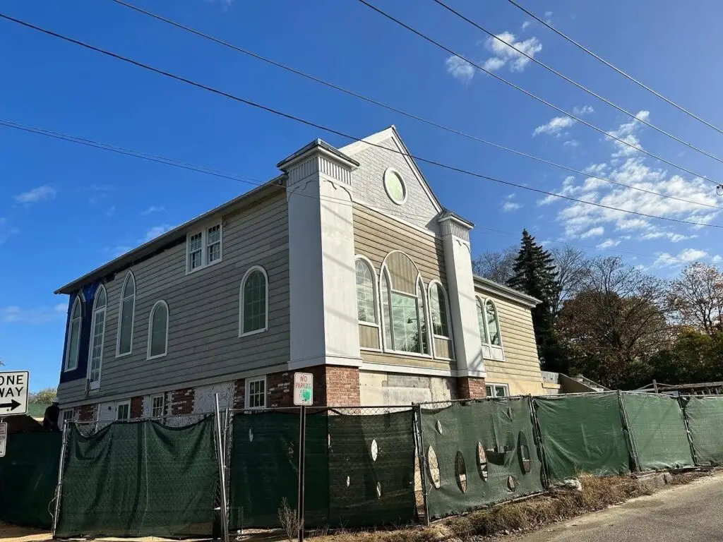 finished exterior of SIP synagogue renovation